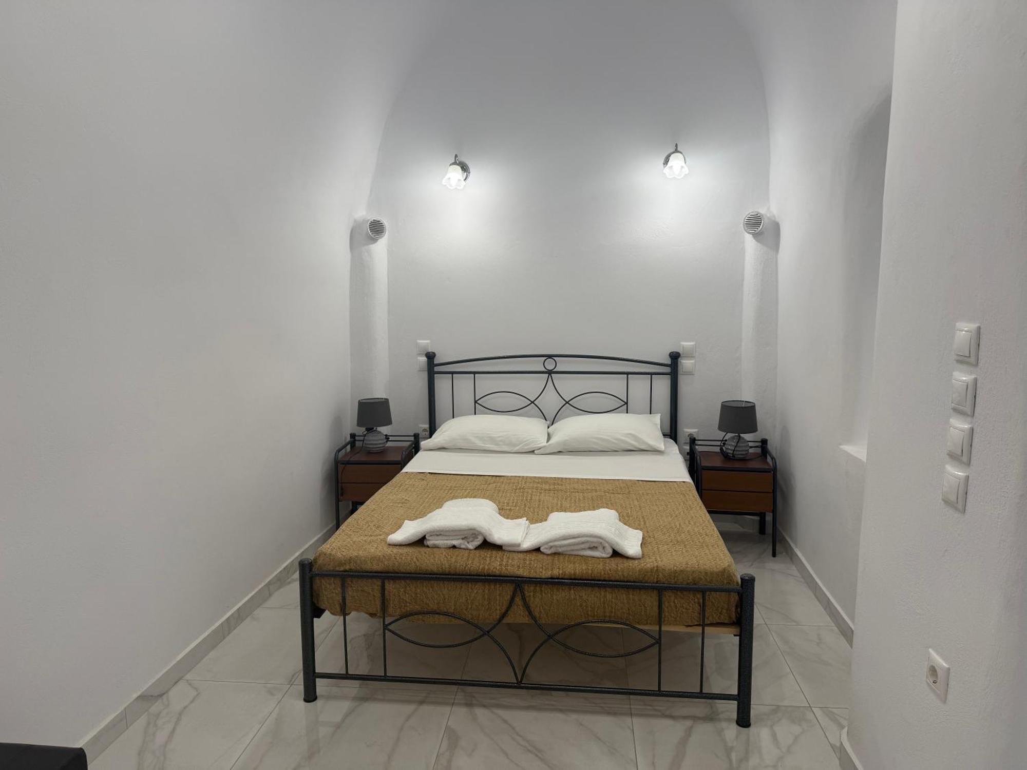 Hellas Hotel Fira (Santorini)